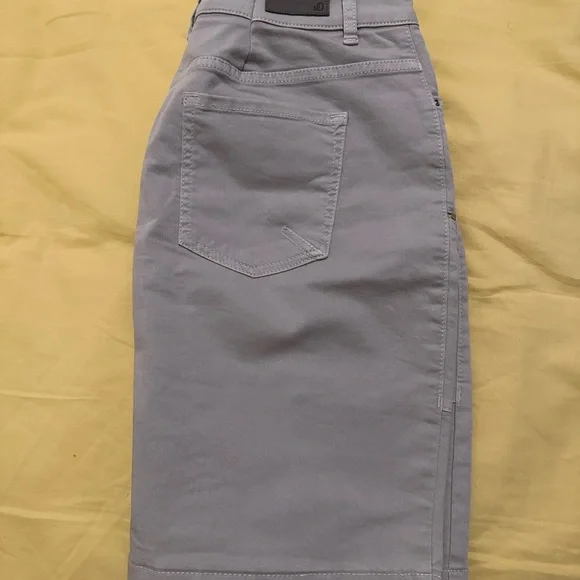 Skirts - Picture 2 of 3